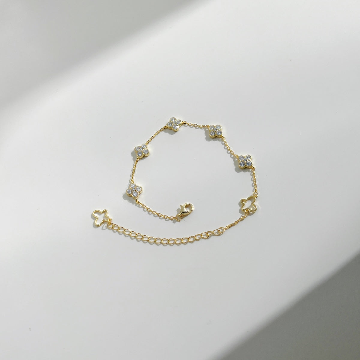 Radiant Blossom Bracelet S925 18K