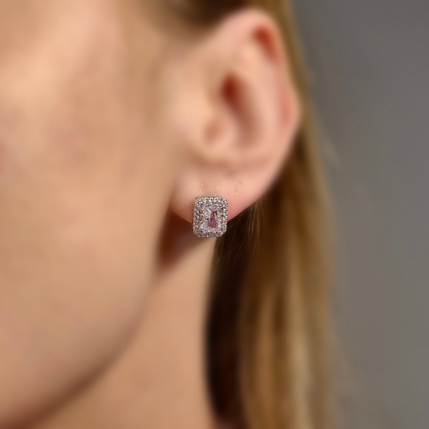 Aristocratic Allure Kolczyki S925