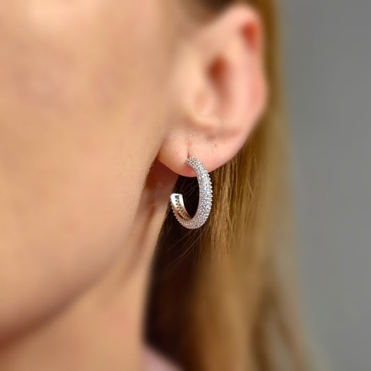 Kolczyki srebrne rodowane półkola 15mm z cyrkoniami Estate Brilliance