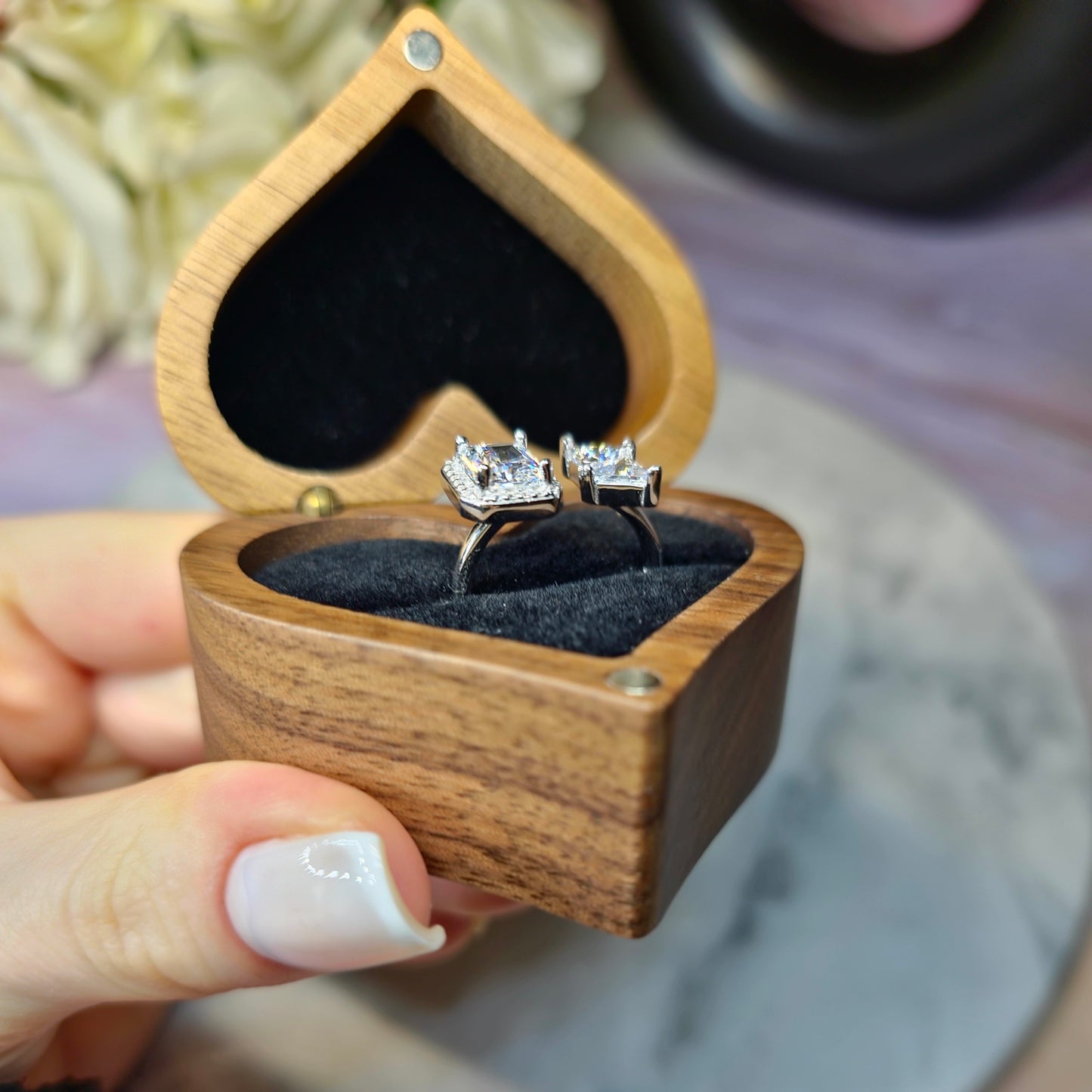 Pierścionek srebrny rodowany otwarty z cyrkoniami Arctic Aurora