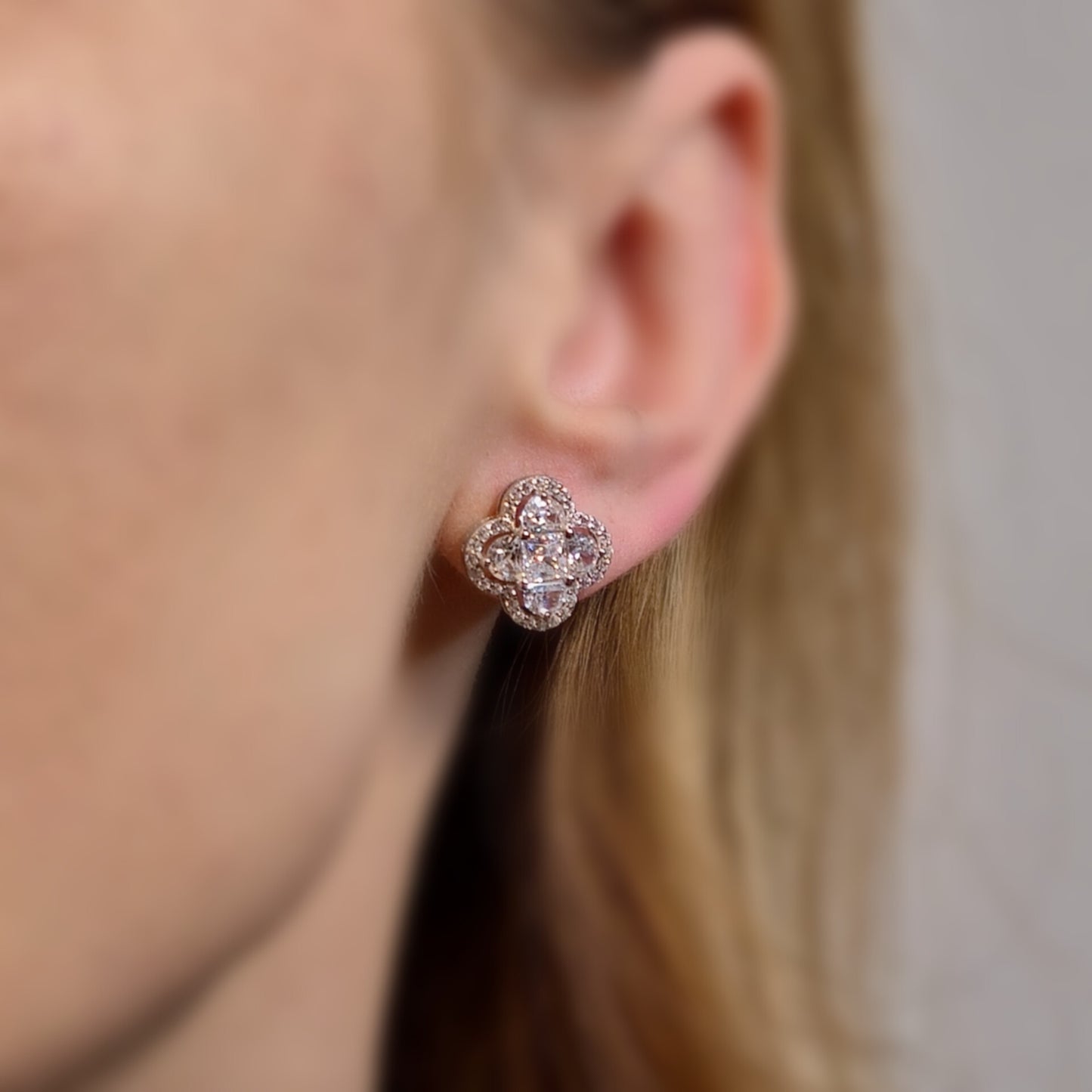 Radiant Blossom Kolczyki S925