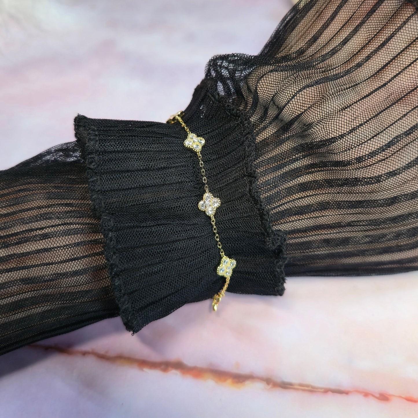 Bransoletka srebrna pozłacana z cyrkoniami Radiant Blossom