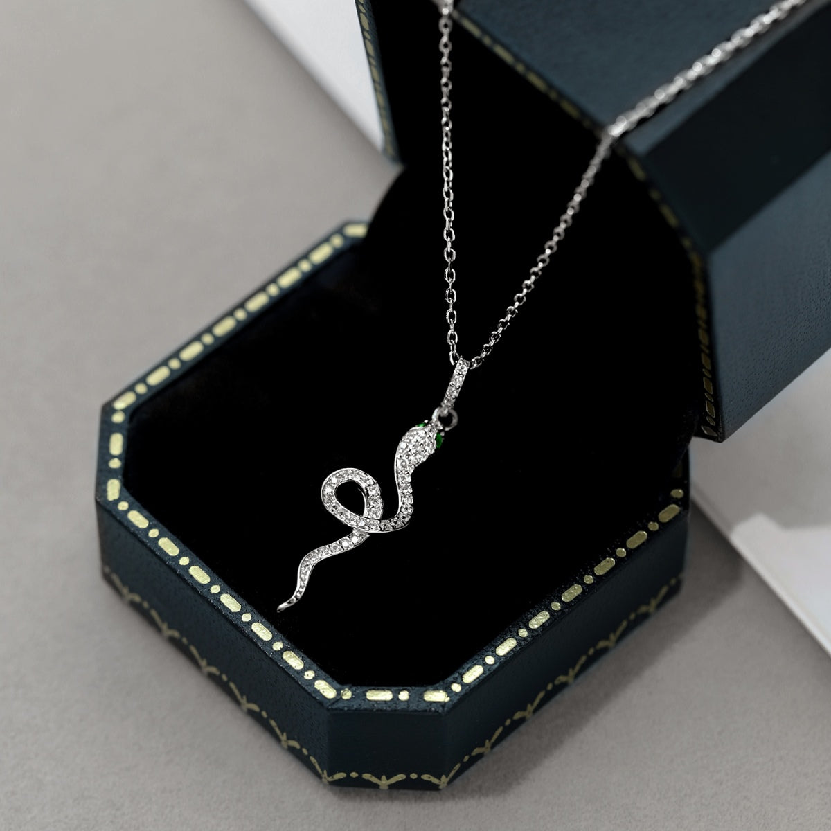 Cobra Charm Naszyjnik S925