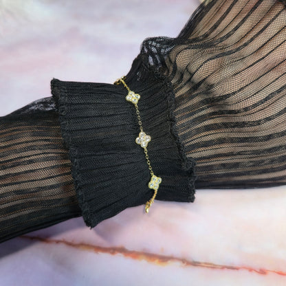 Bransoletka srebrna pozłacana z cyrkoniami Radiant Blossom