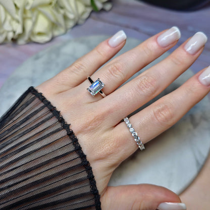 Sleek Trophy Ring S925 